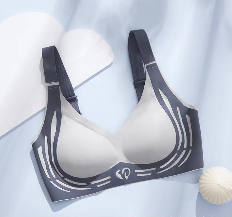 Plus-Size Sports Bra with Soft Support & Adjustable Straps