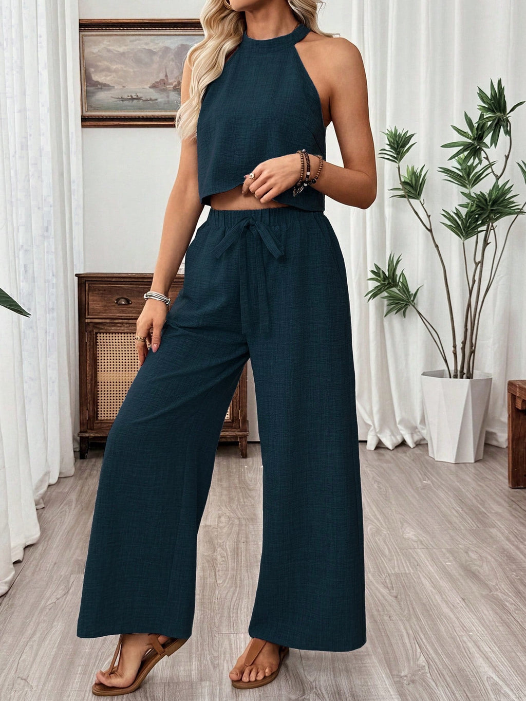 Neck-hanging Sleeveless Cropped Top And Wide-leg Pants Set